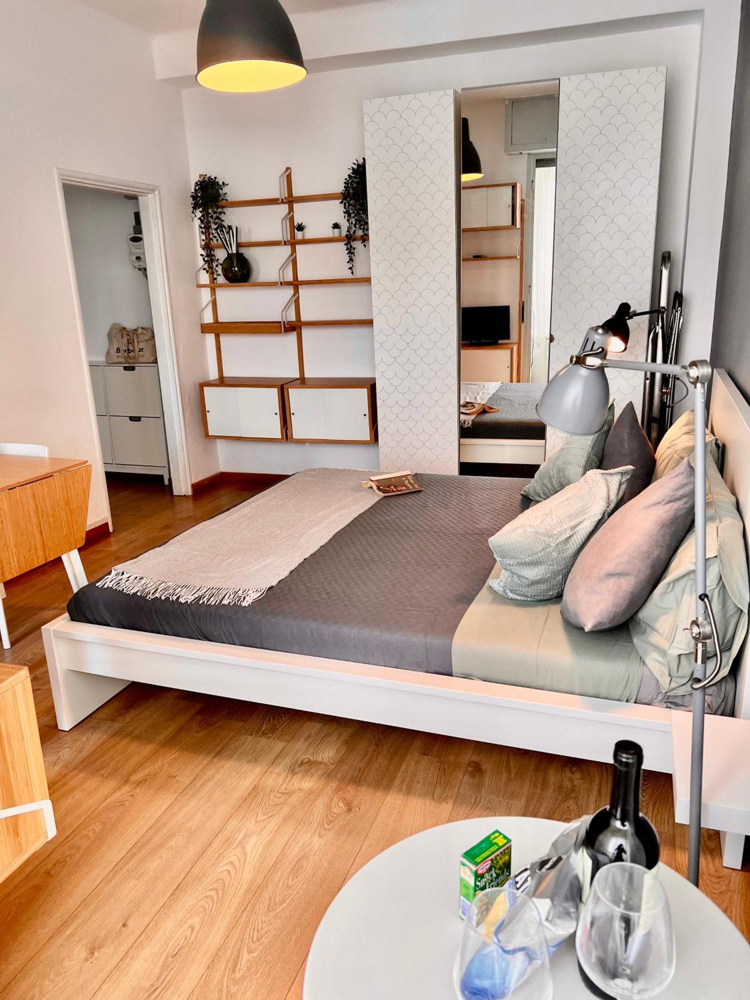 Cozy 3 Km Away From Duomo * Mailand